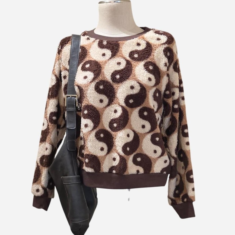 Yin Yang Sherpa Fleece Sweater Brown Cream Women's Approx Medium